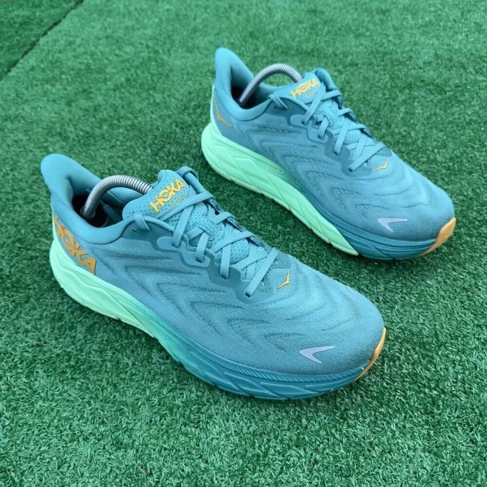 HOKA ONE ONE ARAHI 6 - Men’s Running Shoes - SIZE 9.5D